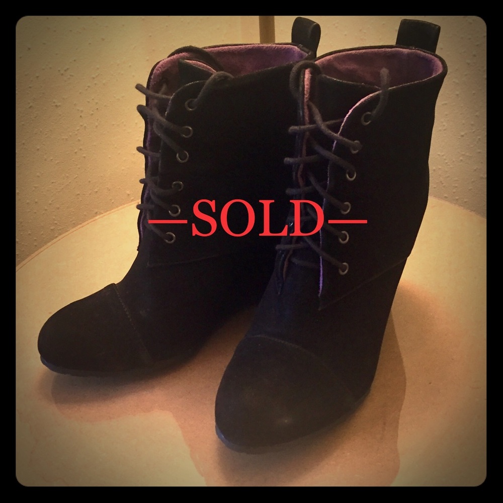 Blowfish wedge boots